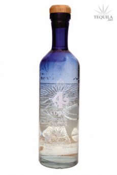 4 Copas Blanco Tequila - Click to enlarge