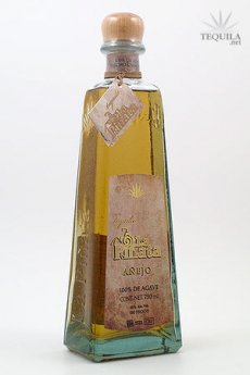La Pinata Tequila Anejo La Pinata Tequila Anejo
